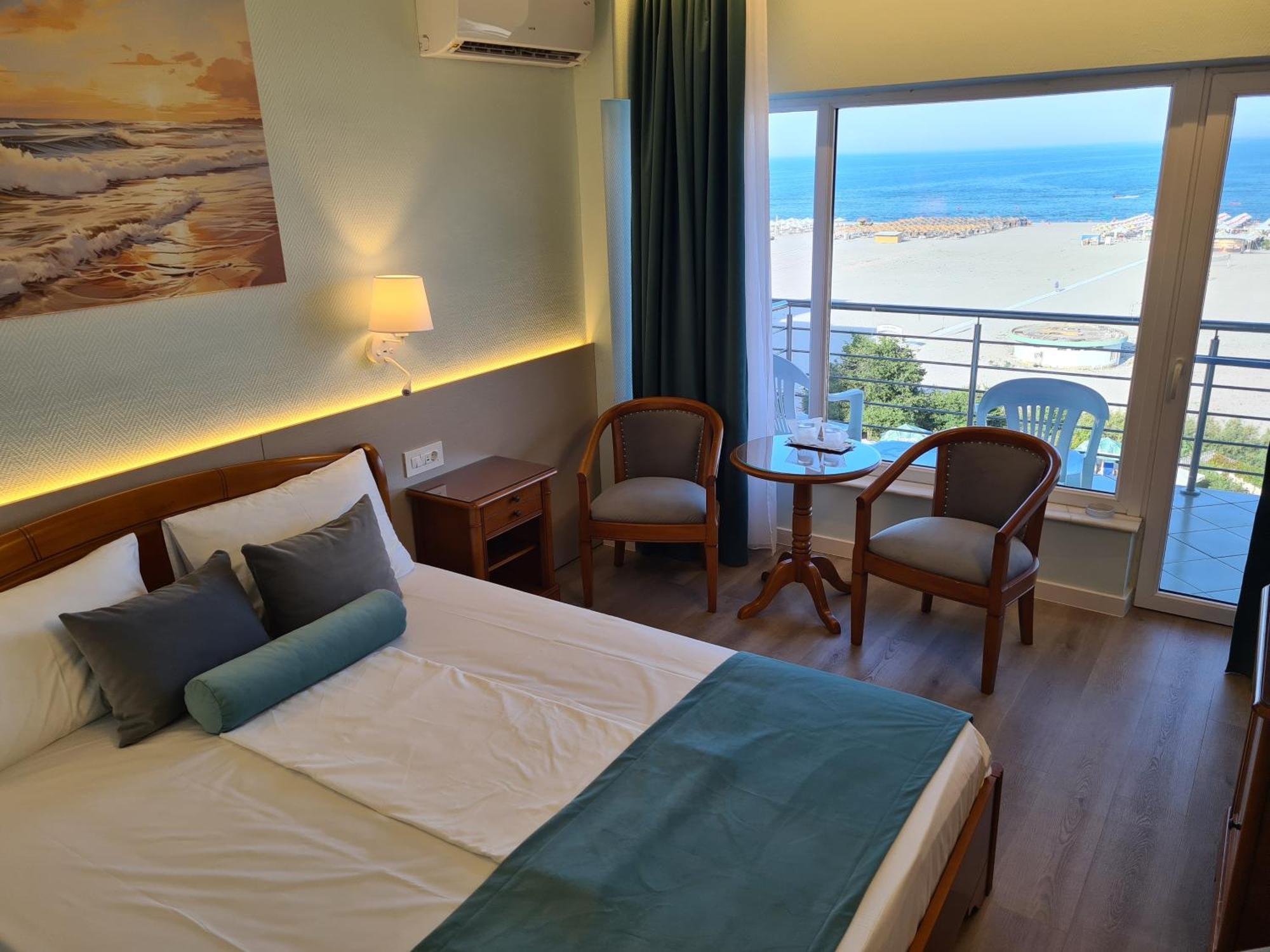 Hotel Comandor Mamaia Buitenkant foto