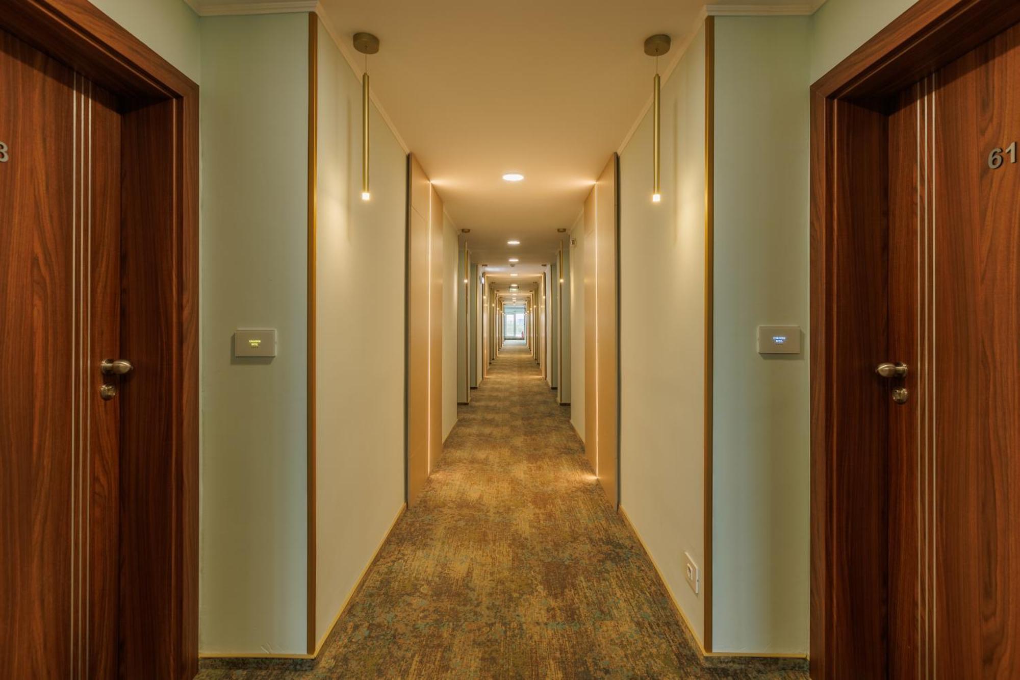 Hotel Comandor Mamaia Buitenkant foto