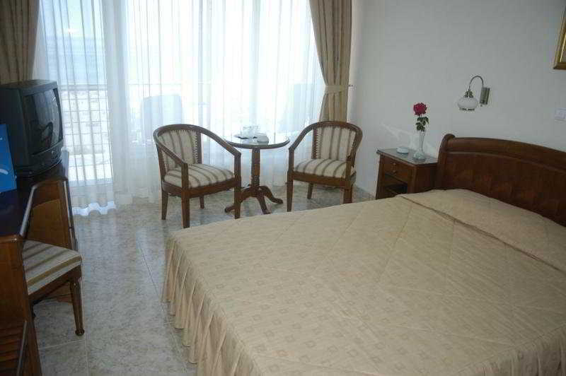 Hotel Comandor Mamaia Buitenkant foto