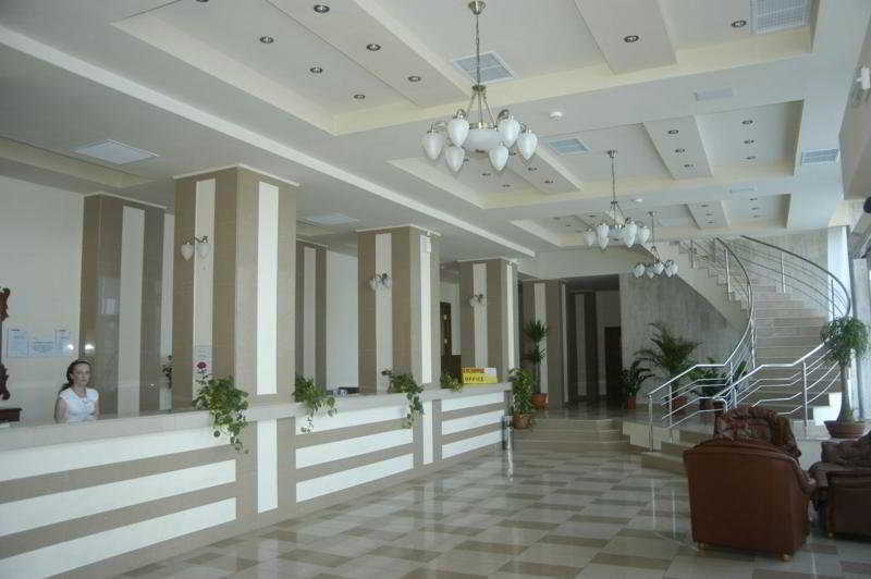 Hotel Comandor Mamaia Buitenkant foto